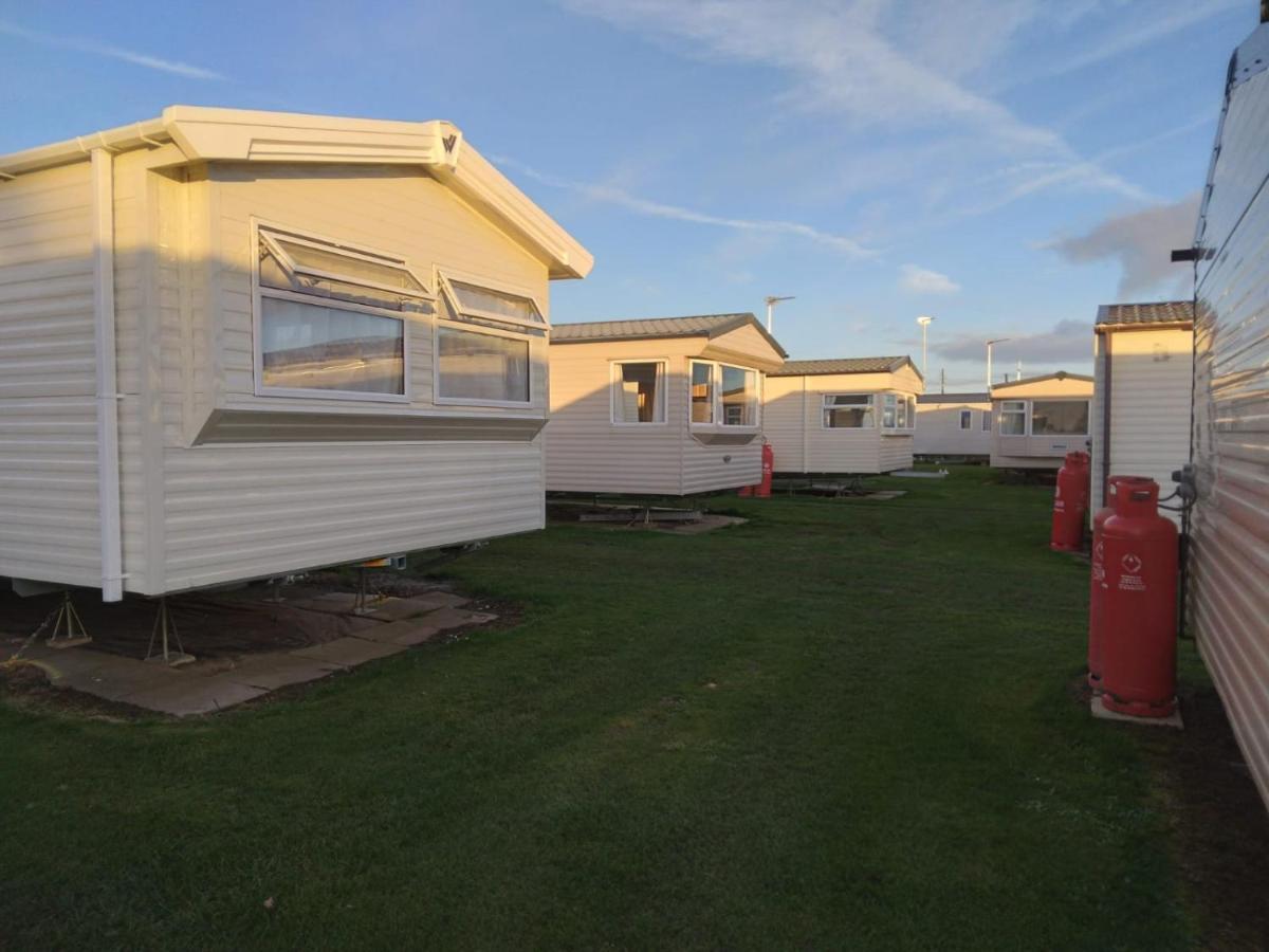 3 Bed ,Sleeps 8 Caravan California Cliffs Holiday Park Scratby Esterno foto