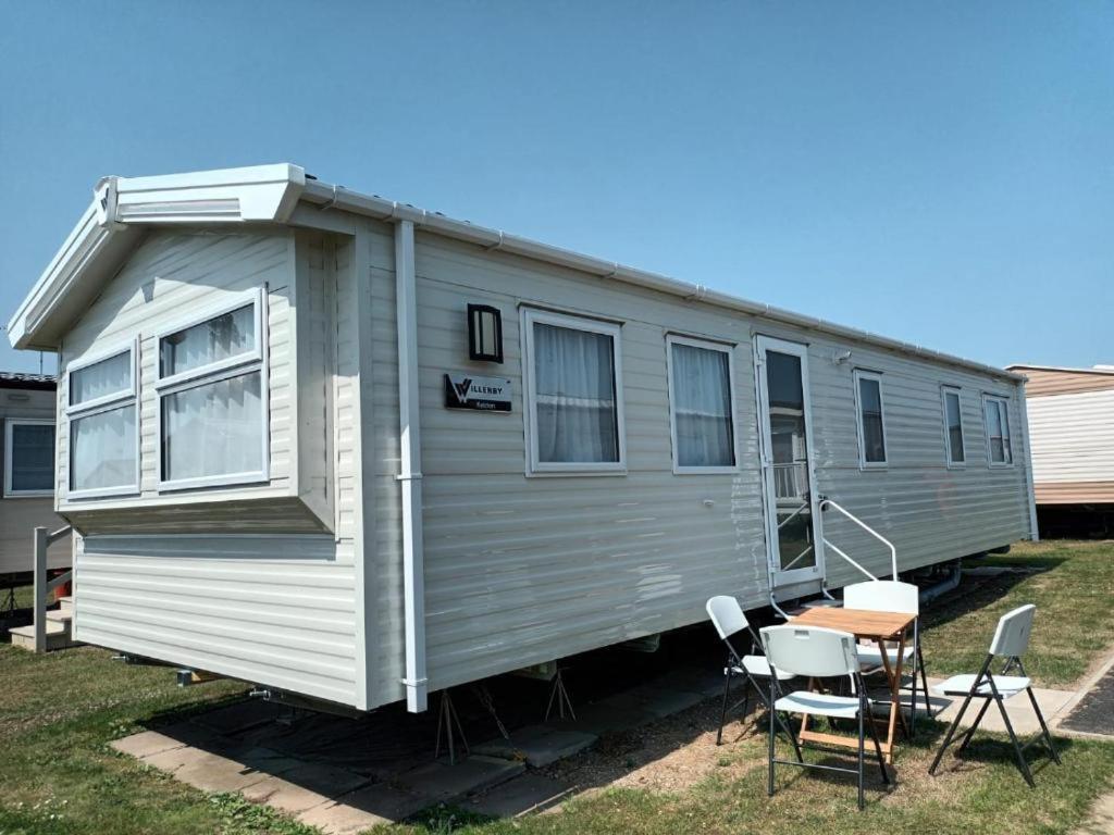 3 Bed ,Sleeps 8 Caravan California Cliffs Holiday Park Scratby Esterno foto